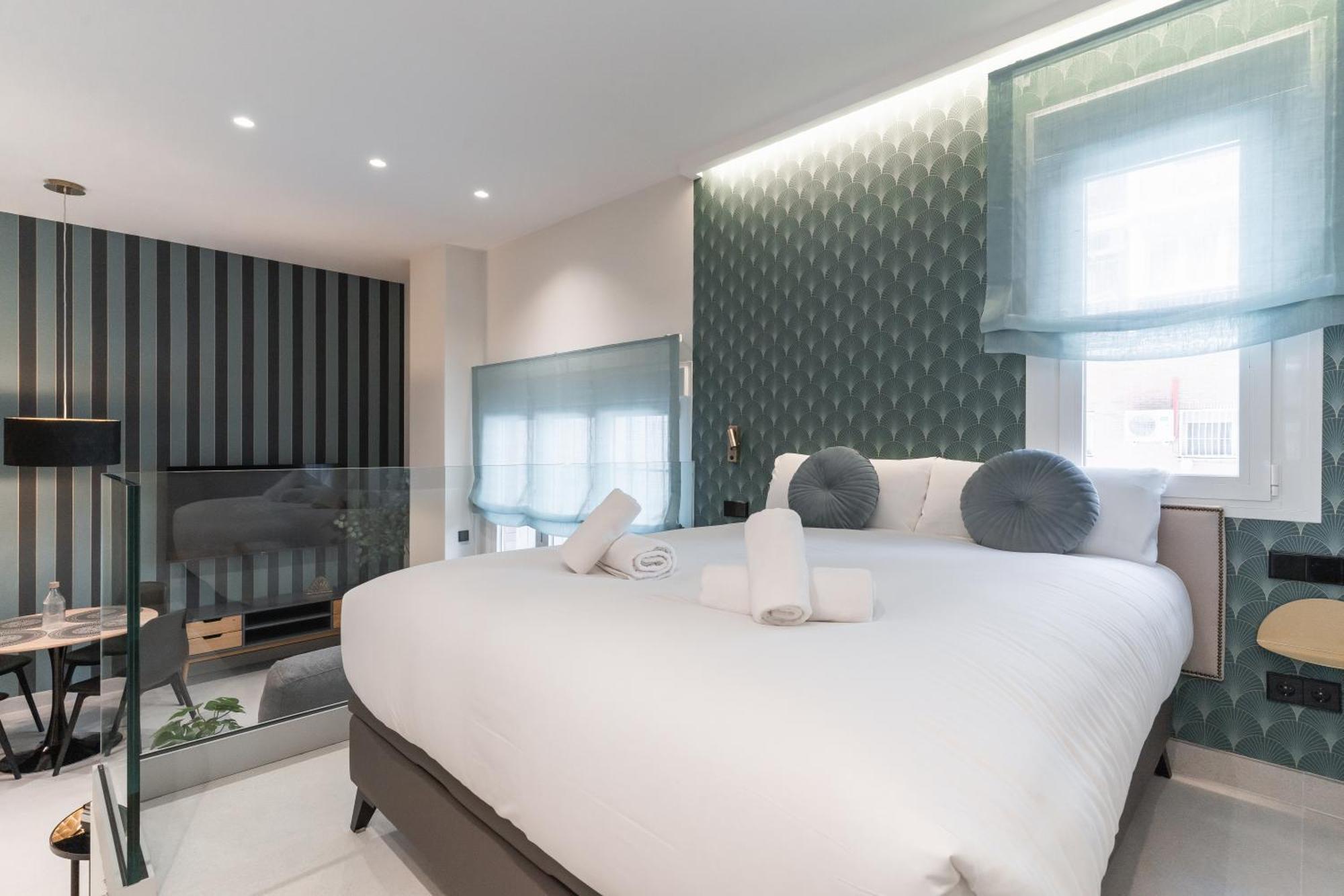 Laurel-Mintystay Apartments มาดริด ภายนอก รูปภาพ