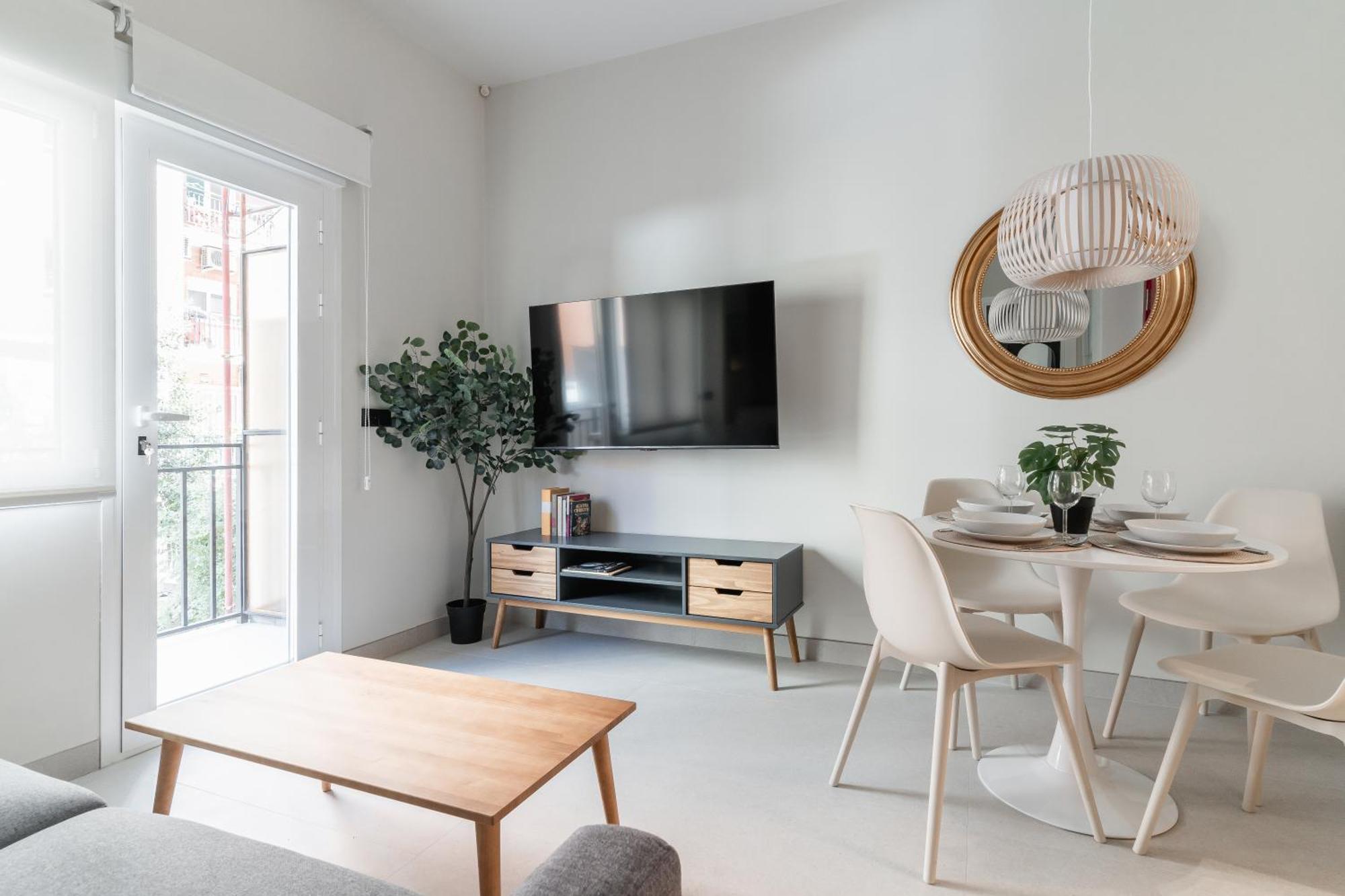 Laurel-Mintystay Apartments มาดริด ภายนอก รูปภาพ