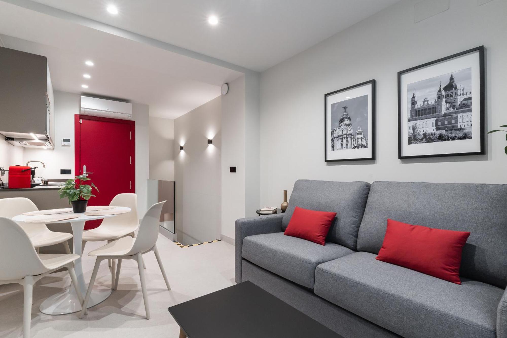Laurel-Mintystay Apartments มาดริด ภายนอก รูปภาพ