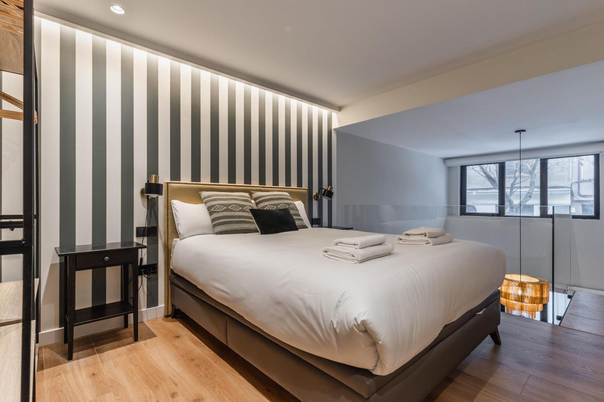 Laurel-Mintystay Apartments มาดริด ภายนอก รูปภาพ