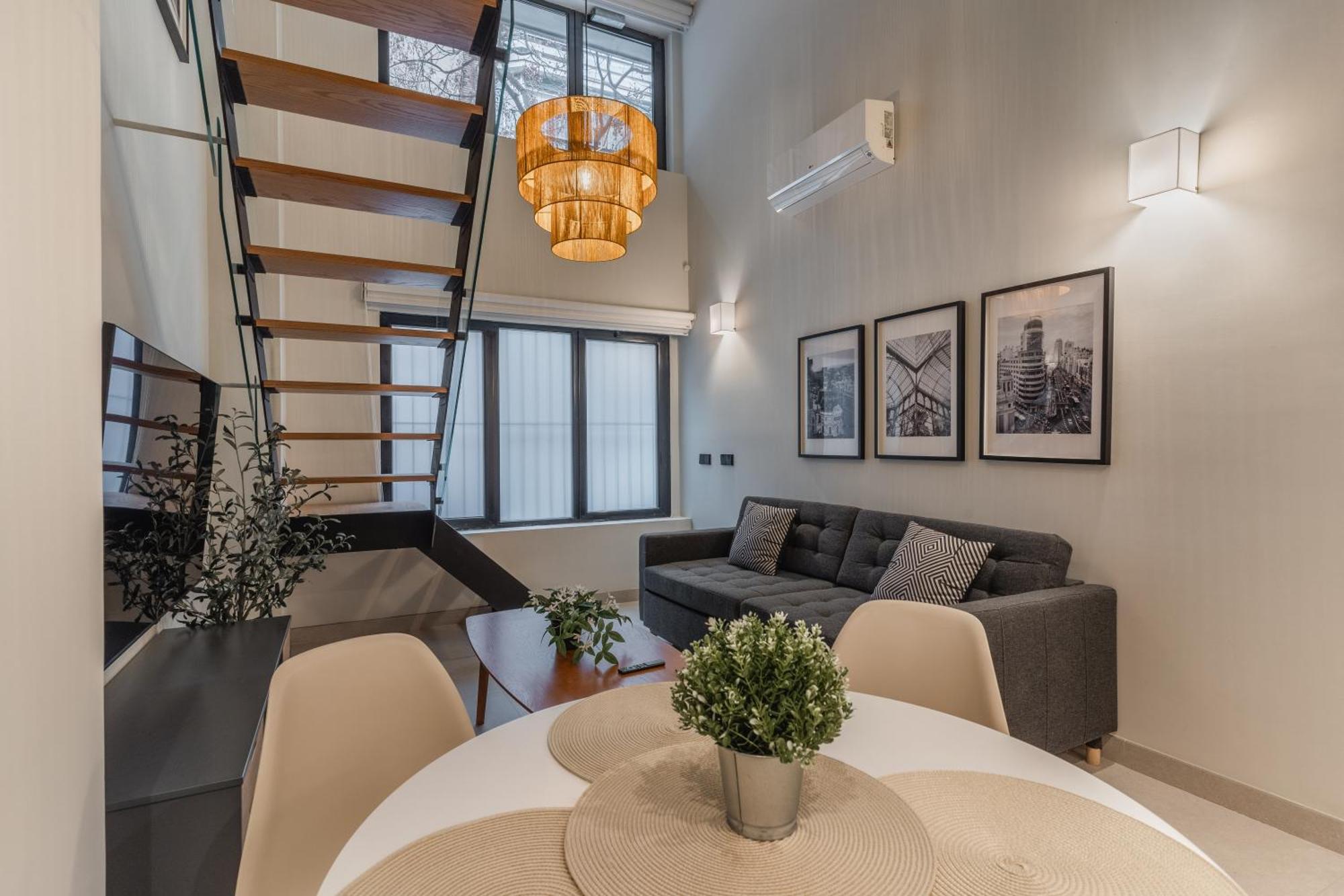 Laurel-Mintystay Apartments มาดริด ภายนอก รูปภาพ
